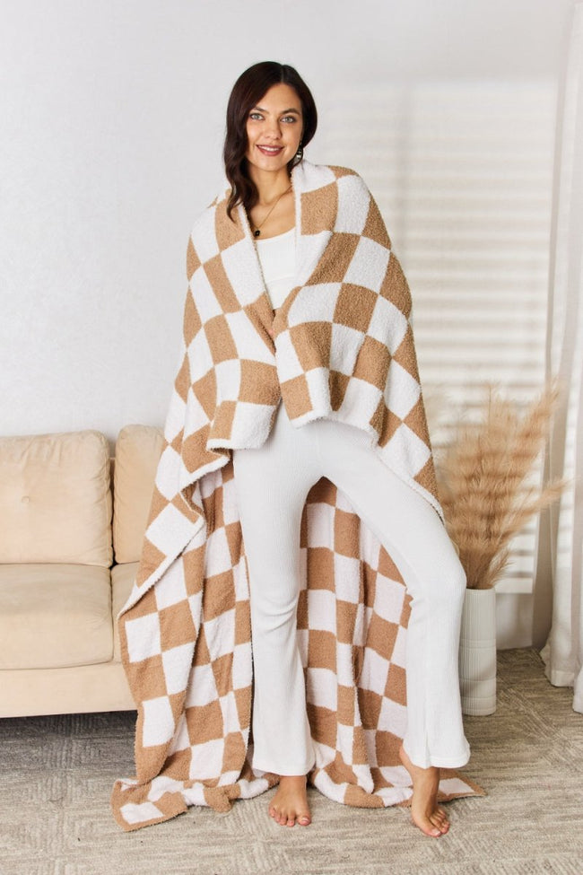 Cuddley Checkered Decorative Throw Blanket - Luxe Shopping