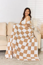 Cuddley Checkered Decorative Throw Blanket - Luxe Shopping