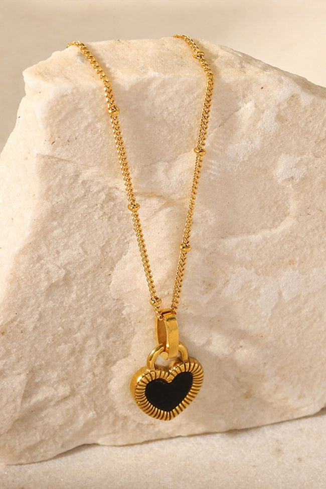 Contrast Heart Pendant Necklace - Luxe Shopping