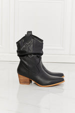 Texas Scrunch Cowboy Boots in Black - Luxe Shopping