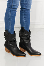 Texas Scrunch Cowboy Boots in Black - Luxe Shopping