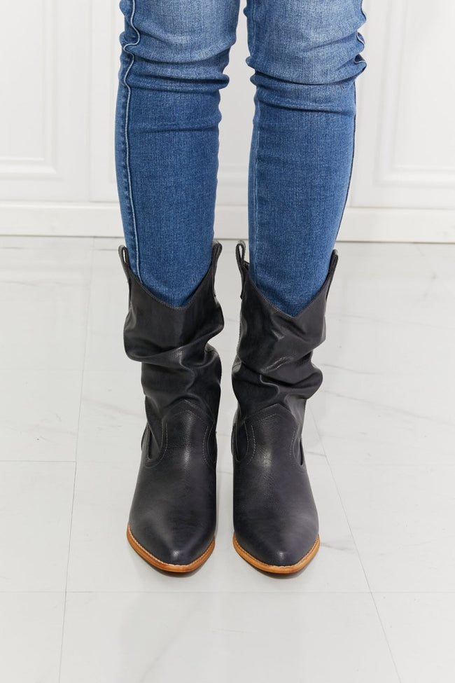 Texas Scrunch Cowboy Boots in Navy - Luxe Shopping