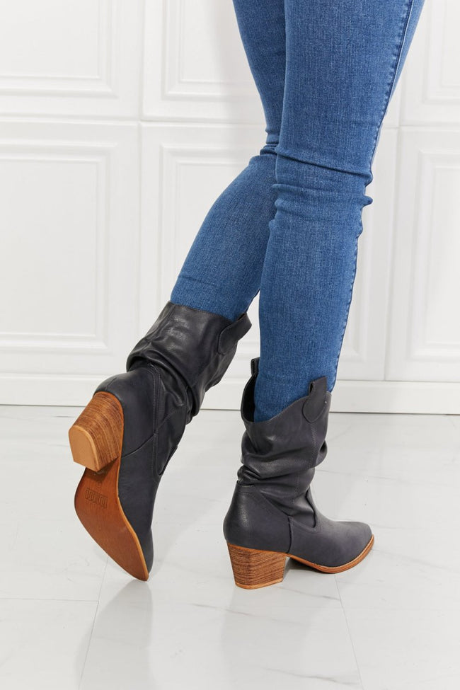 Texas Scrunch Cowboy Boots in Navy - Luxe Shopping