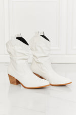 Texas Scrunch Cowboy Boots in White - Luxe Shopping